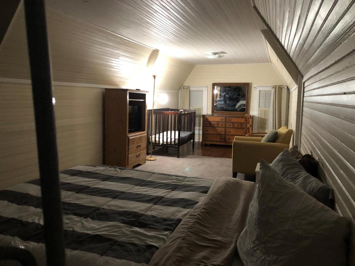 Отель Brick House Retreat Hamlet Экстерьер фото